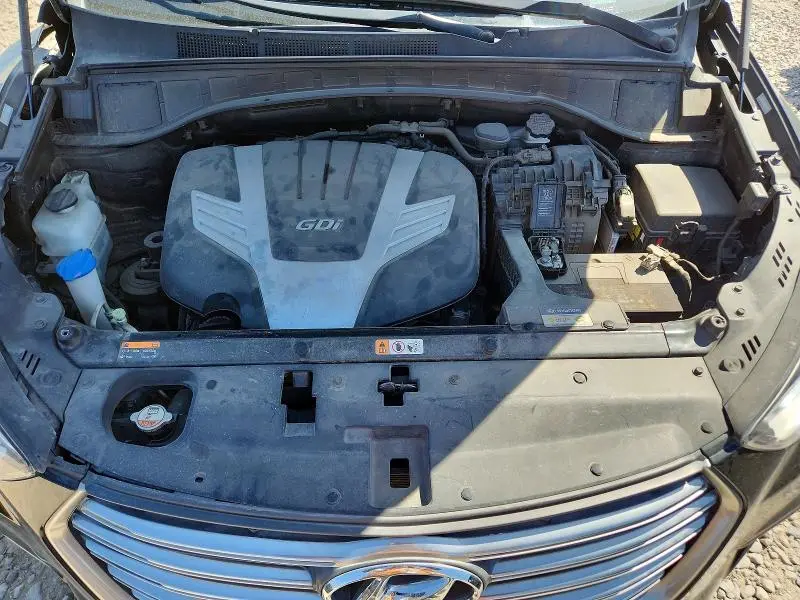 2018 HYUNDAI SANTA FE SE  
