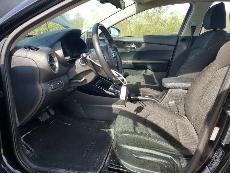 2019 KIA FORTE S  