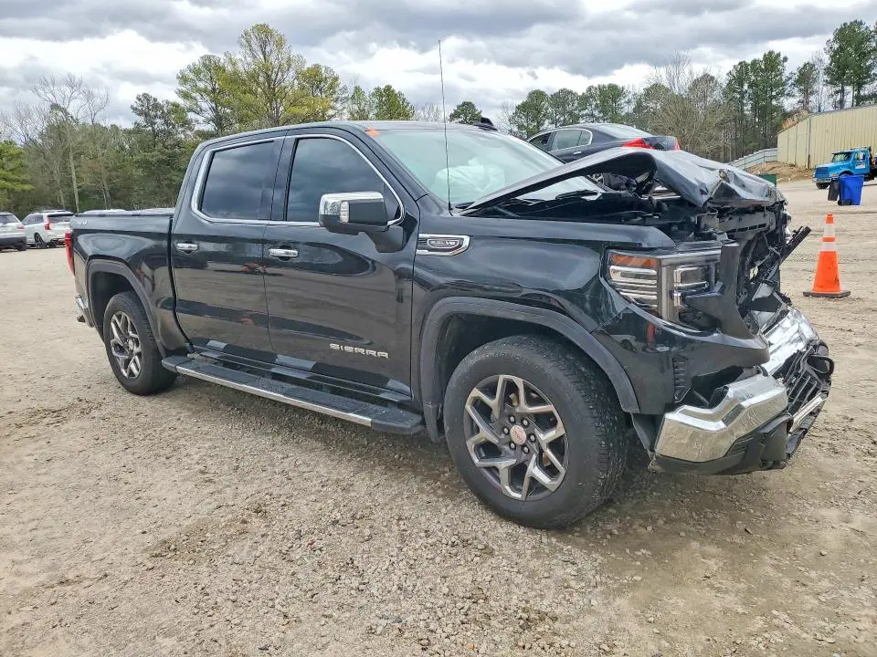 2024 GMC SIERRA K1500 SLT  