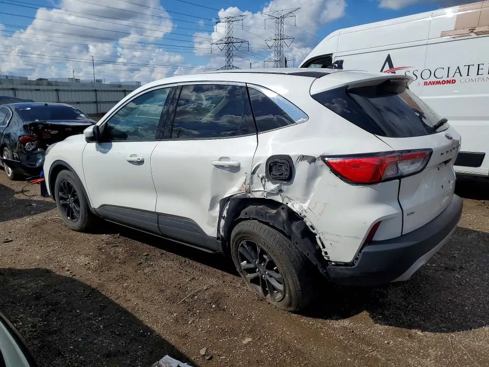 2020 FORD ESCAPE SE  