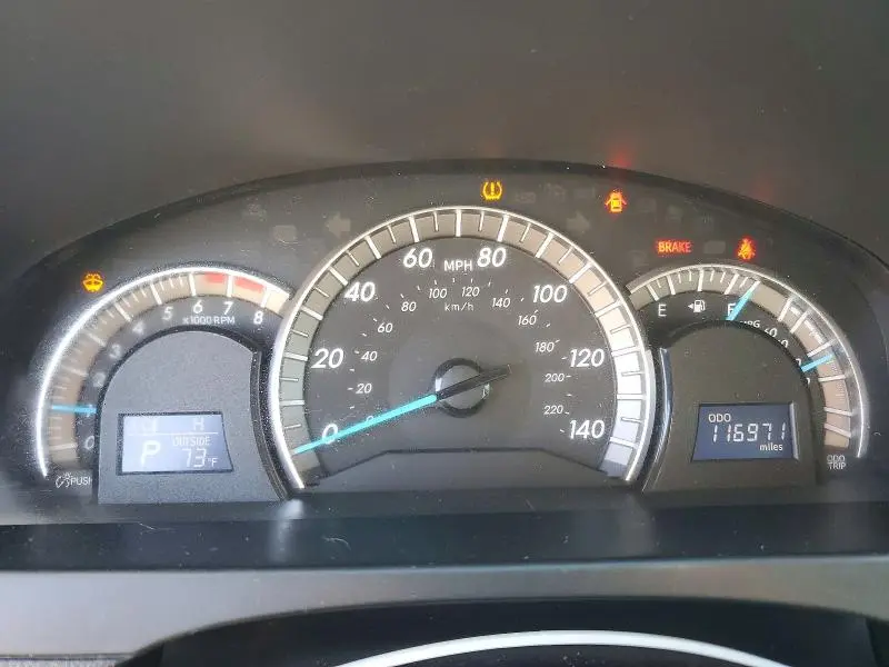 2012 TOYOTA CAMRY SE  