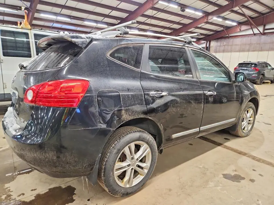 2013 NISSAN ROGUE S  