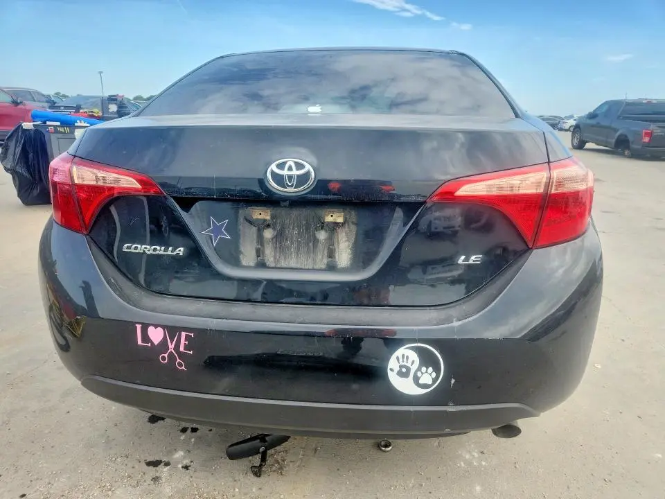 2019 TOYOTA COROLLA LE  
