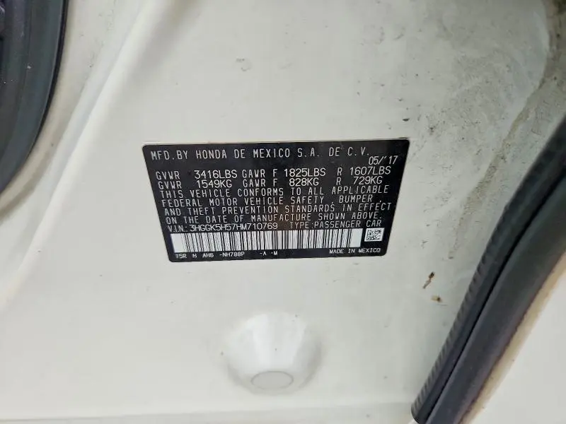 2017 HONDA FIT LX  