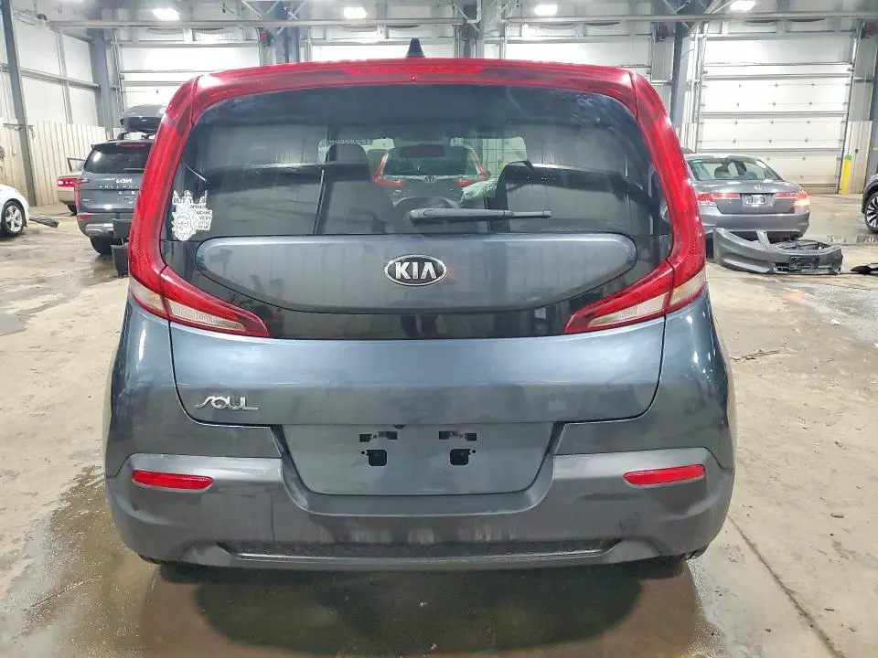 2020 KIA SOUL LX  