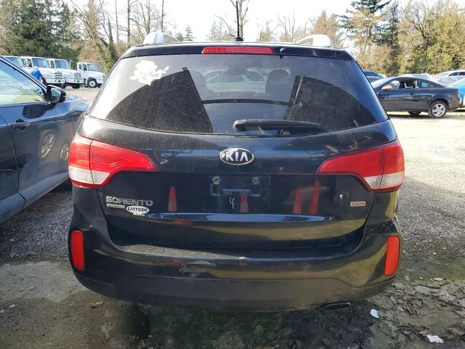 2014 KIA SORENTO LX  