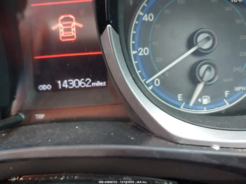 2014 TOYOTA COROLLA S PLUS