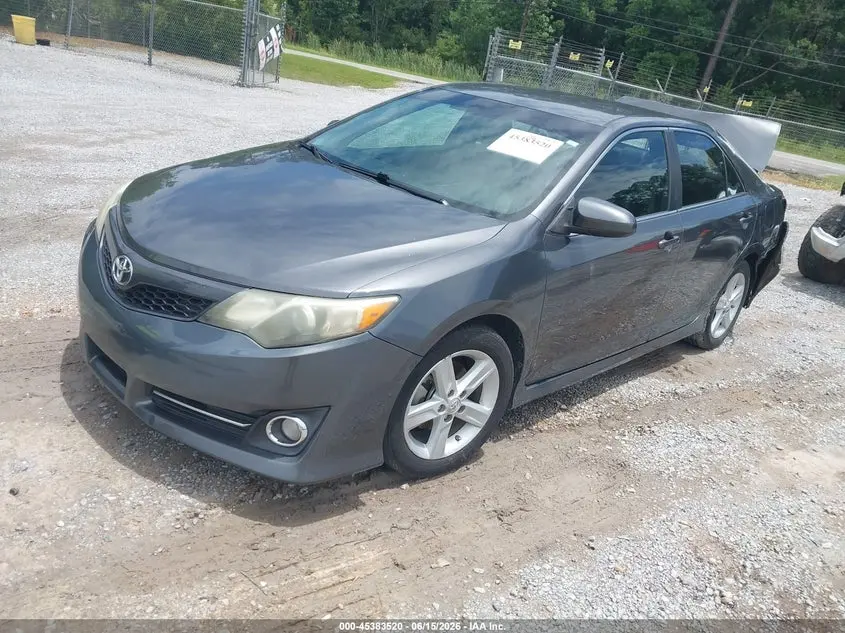 2012 TOYOTA CAMRY SE