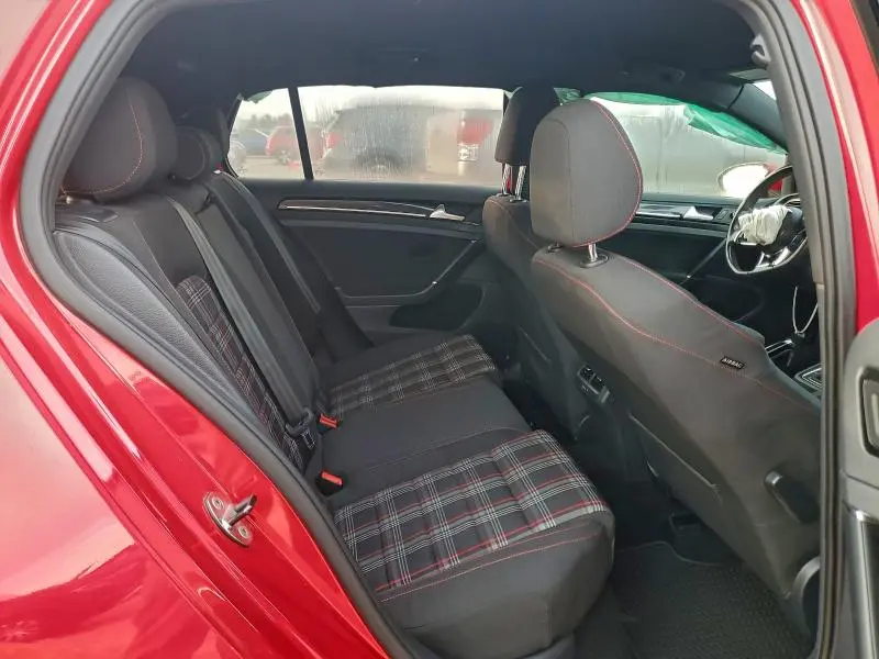 2016 VOLKSWAGEN GTI S/SE  