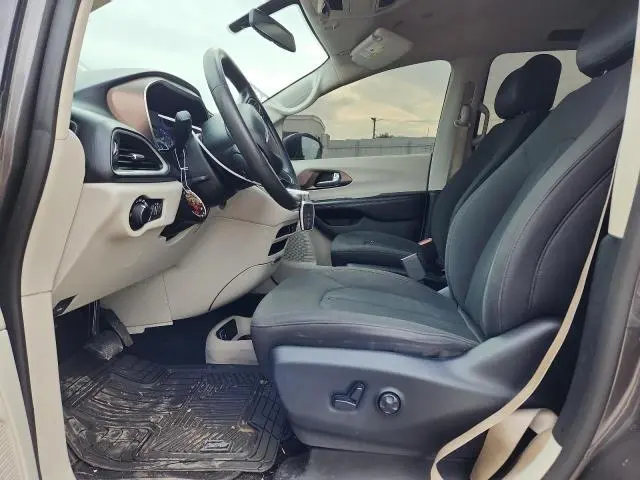 2019 CHRYSLER PACIFICA LX  