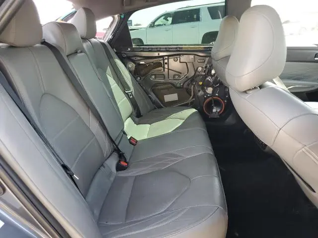 2019 TOYOTA AVALON XLE  