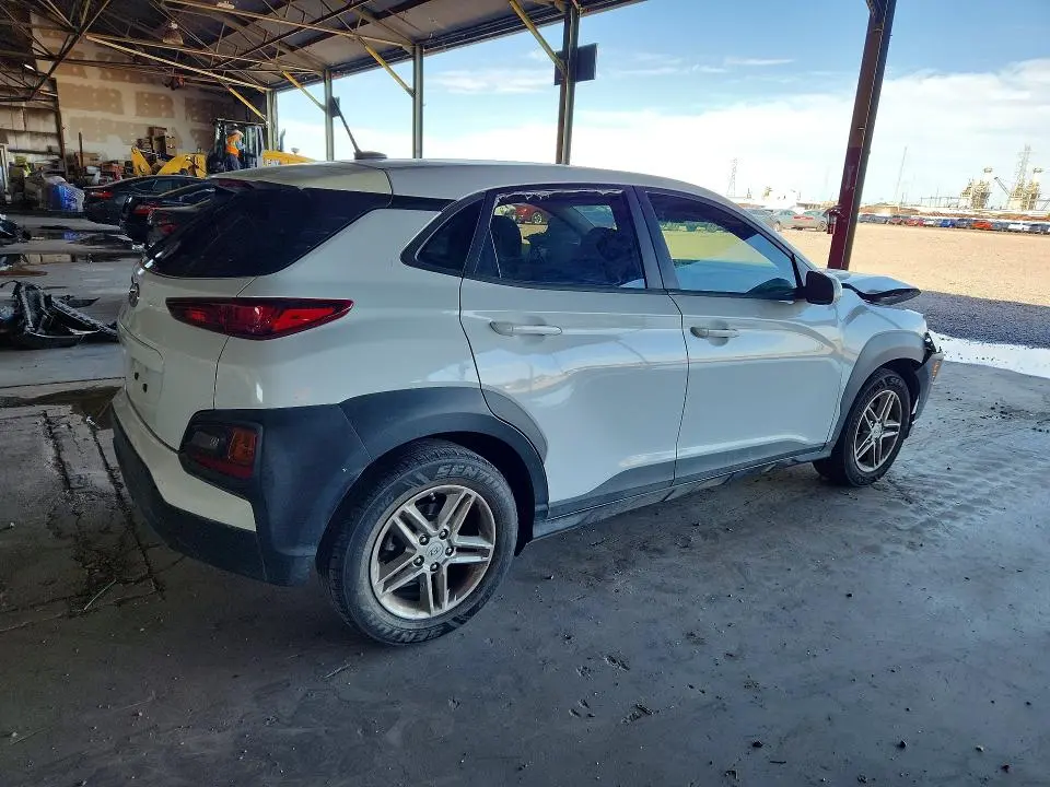 2021 HYUNDAI KONA SE  