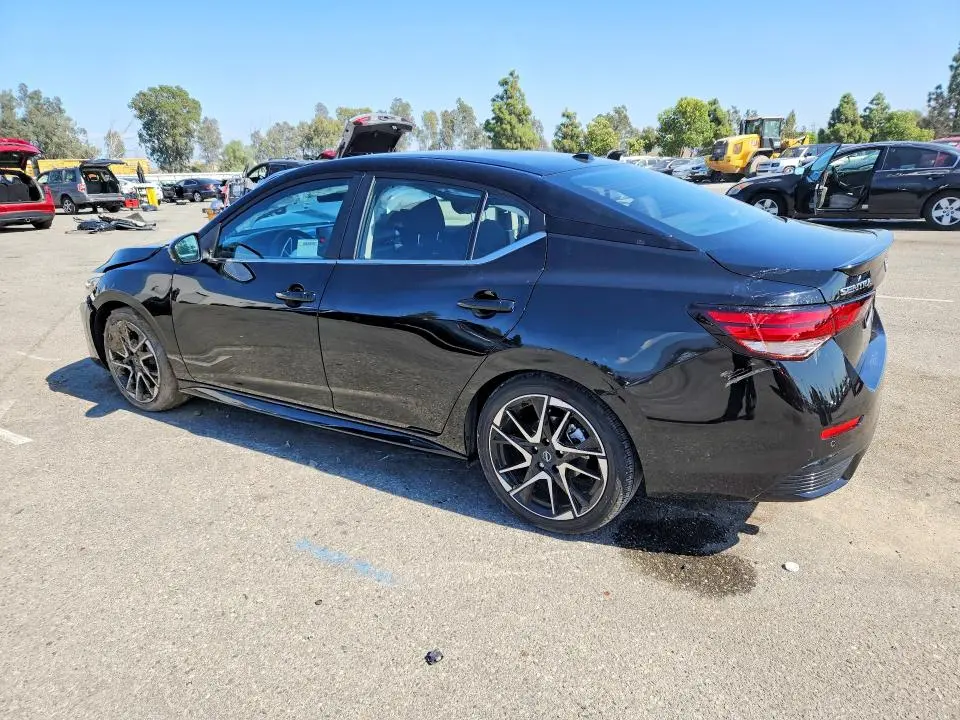2025 NISSAN SENTRA SR  