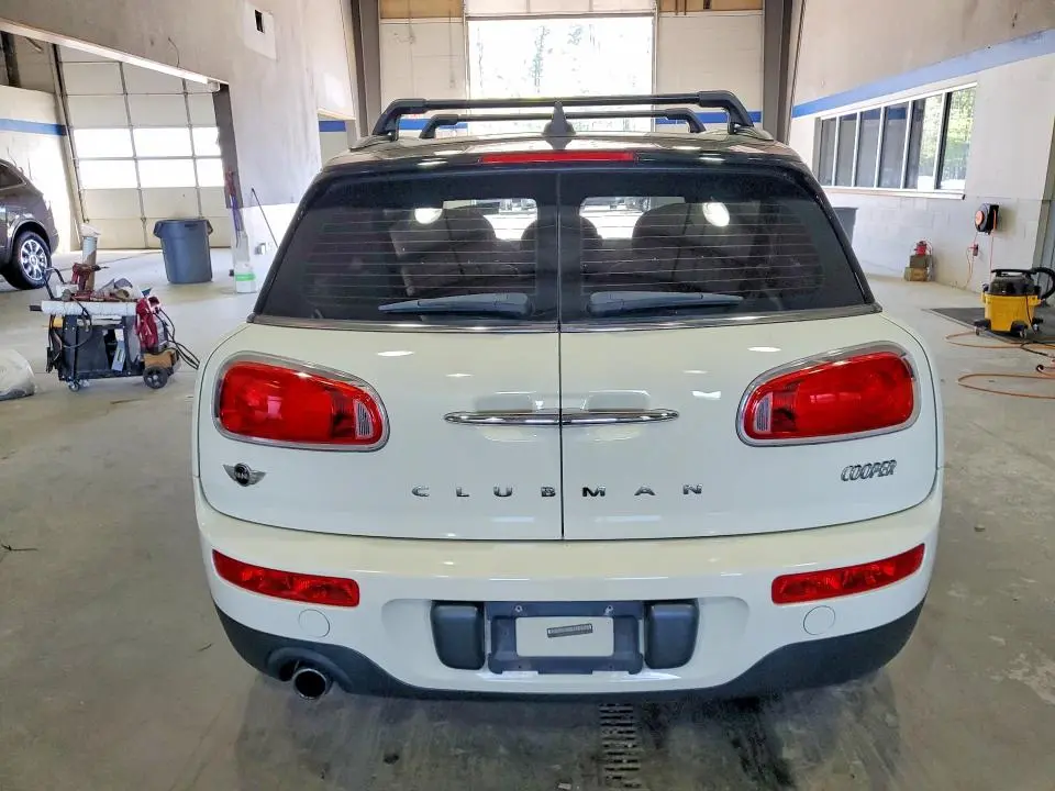 2016 MINI COOPER CLUBMAN  