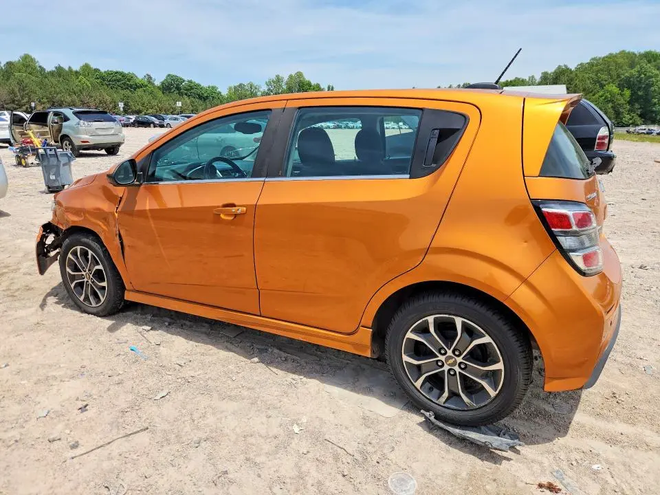 2017 CHEVROLET SONIC LT  