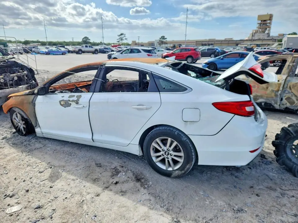 2016 HYUNDAI SONATA SE  