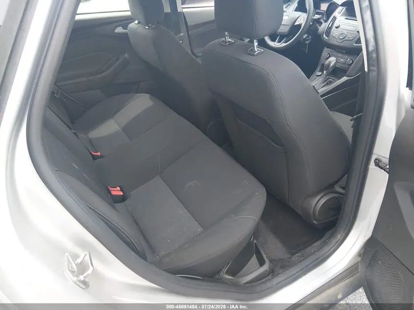 2017 FORD FOCUS SE