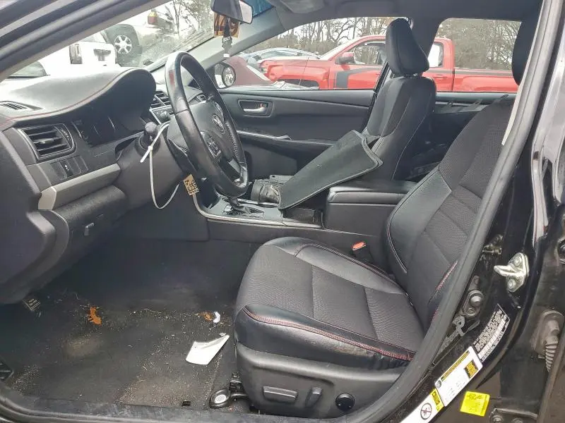 2016 TOYOTA CAMRY LE  