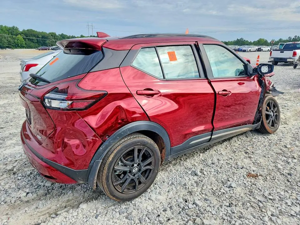 2021 NISSAN KICKS SR  