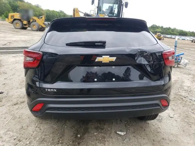 2025 CHEVROLET TRAX LS  