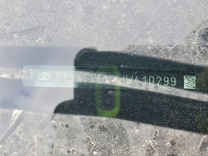 2018 TOYOTA RAV4 XLE  