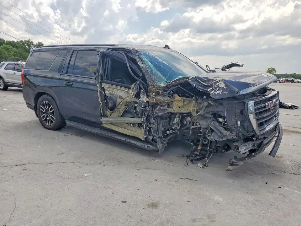 2021 GMC YUKON XL K1500 AT4  