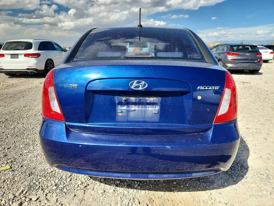 2011 HYUNDAI ACCENT GLS  