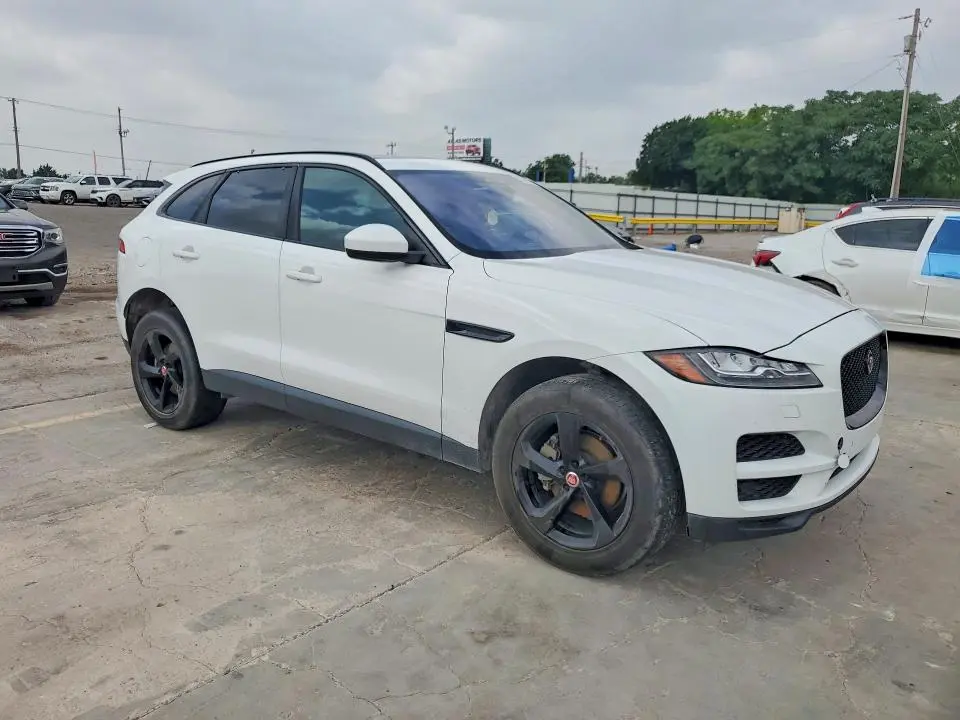 2017 JAGUAR F-PACE PRESTIGE  