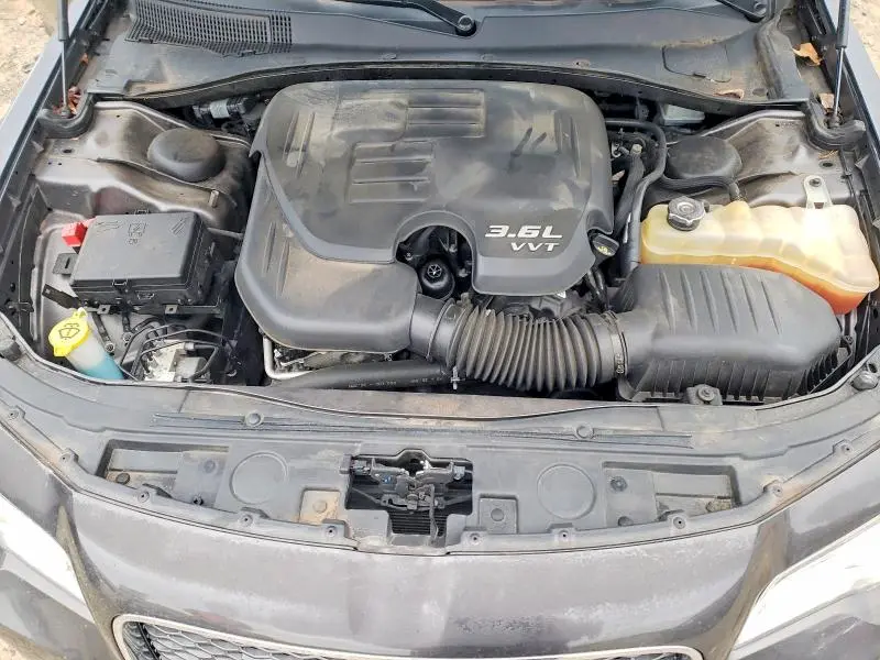 2019 CHRYSLER 300 LIMITED  