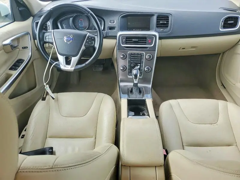 2015 VOLVO S60 PREMIER+  