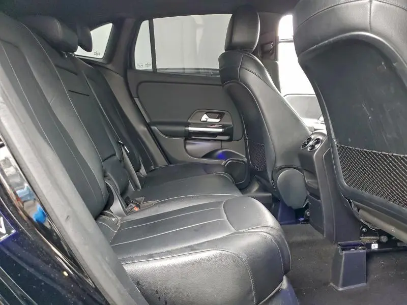 2021 MERCEDES-BENZ GLA 250  