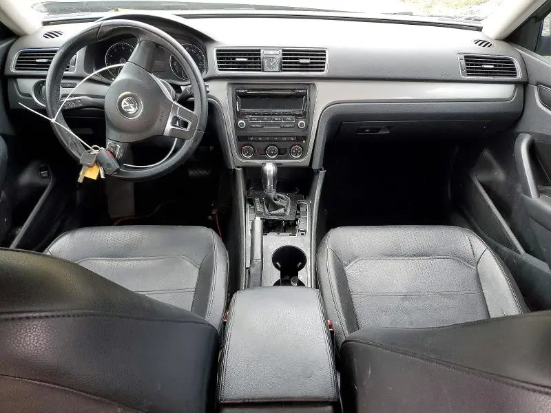 2014 VOLKSWAGEN PASSAT S  