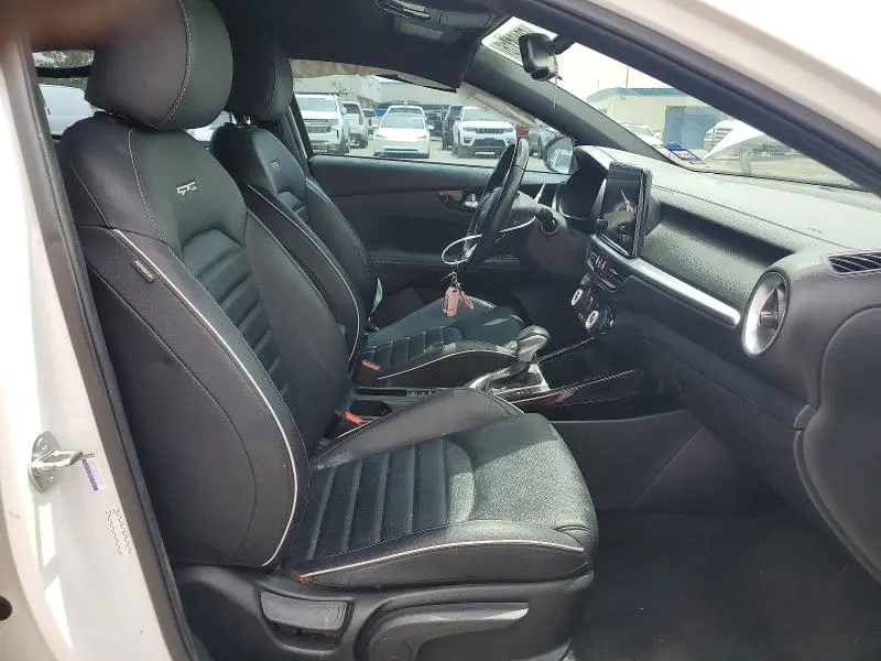 2023 KIA FORTE GT LINE  