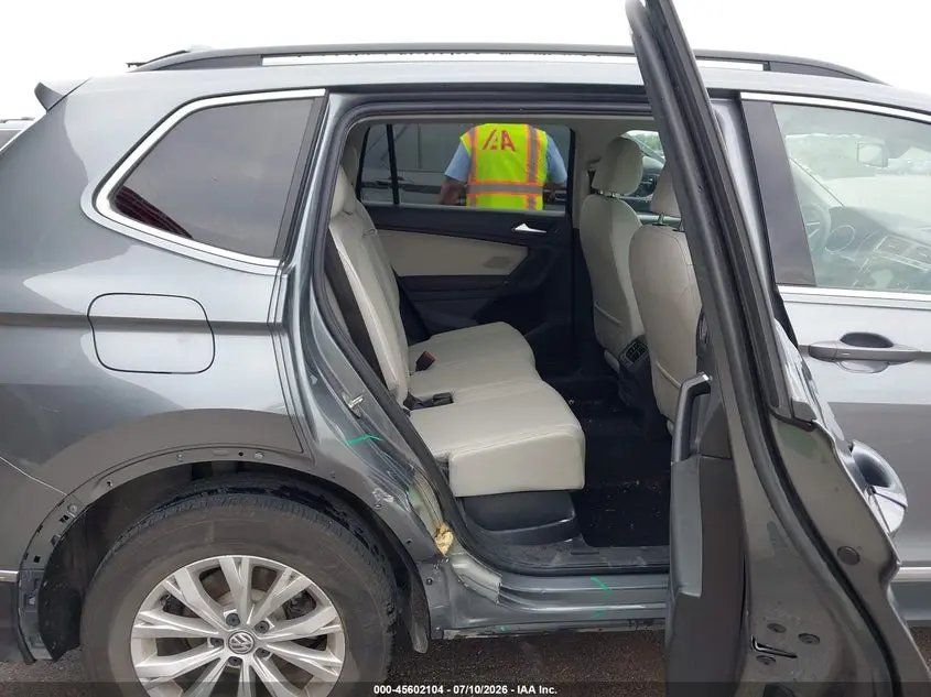 2018 VOLKSWAGEN TIGUAN 2.0T SE/2.0T SEL