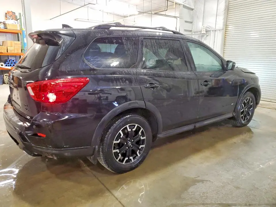 2020 NISSAN PATHFINDER SL  