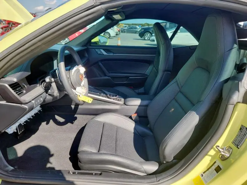 2025 PORSCHE 911 CARRERA  