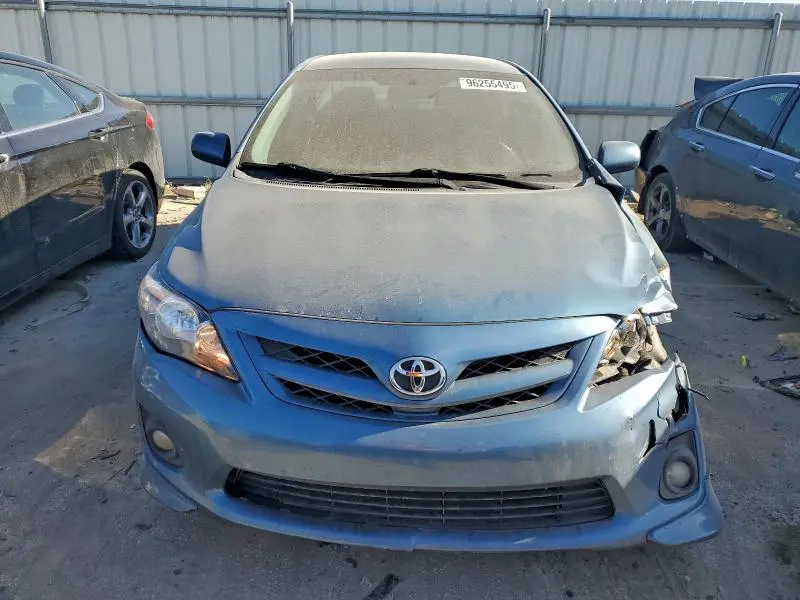 2013 TOYOTA COROLLA BASE  