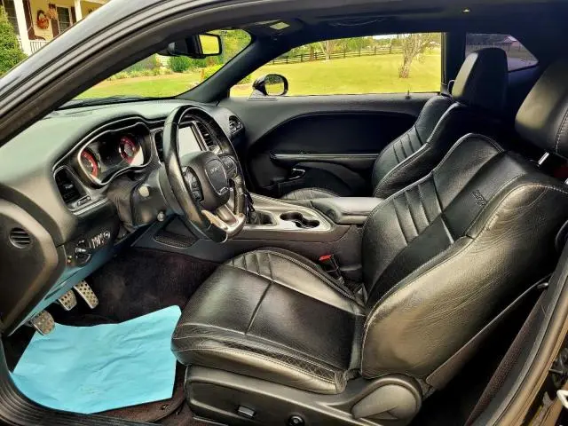 2016 DODGE CHALLENGER SRT HELLCAT  