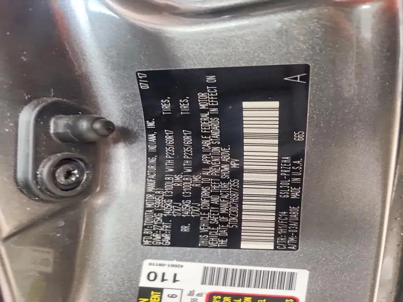 2017 TOYOTA SIENNA LE 8-PASSENGER  