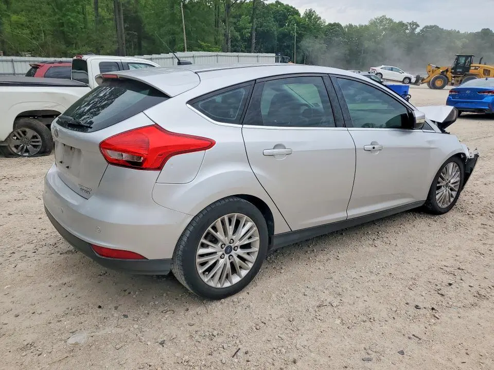 2015 FORD FOCUS TITANIUM  