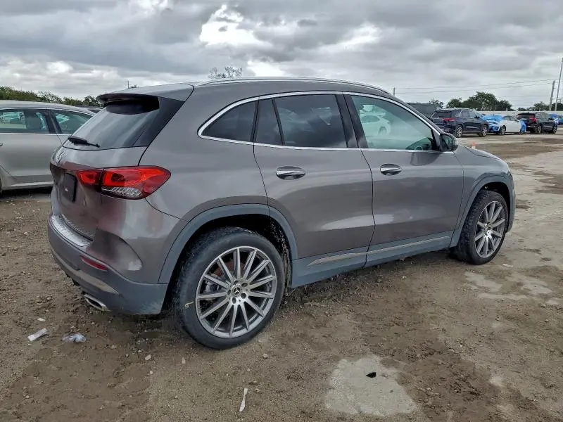 2022 MERCEDES-BENZ GLA 250  