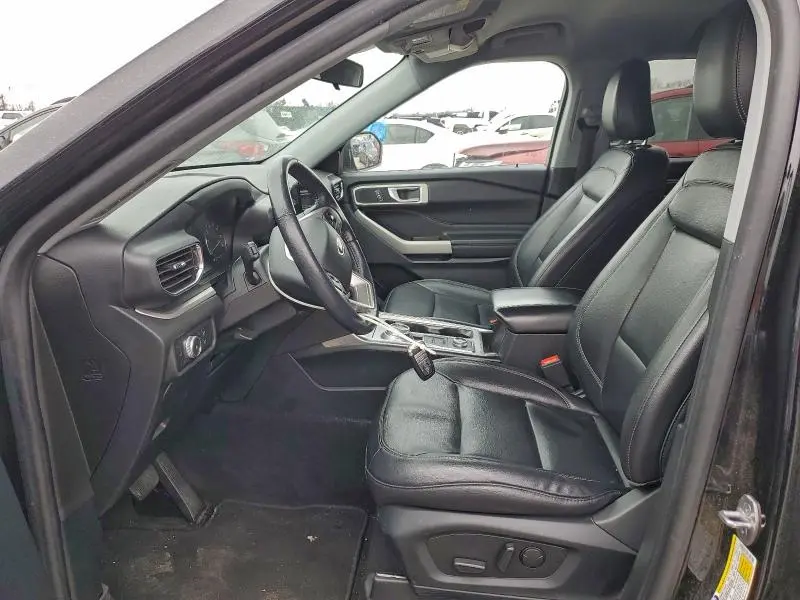 2021 FORD EXPLORER XLT  