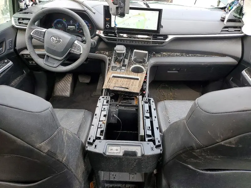 2026 TOYOTA SIENNA LIMITED 7-PASSENGER  
