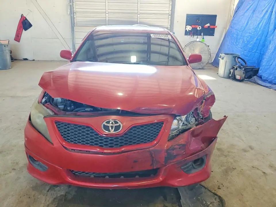 2010 TOYOTA CAMRY SE  