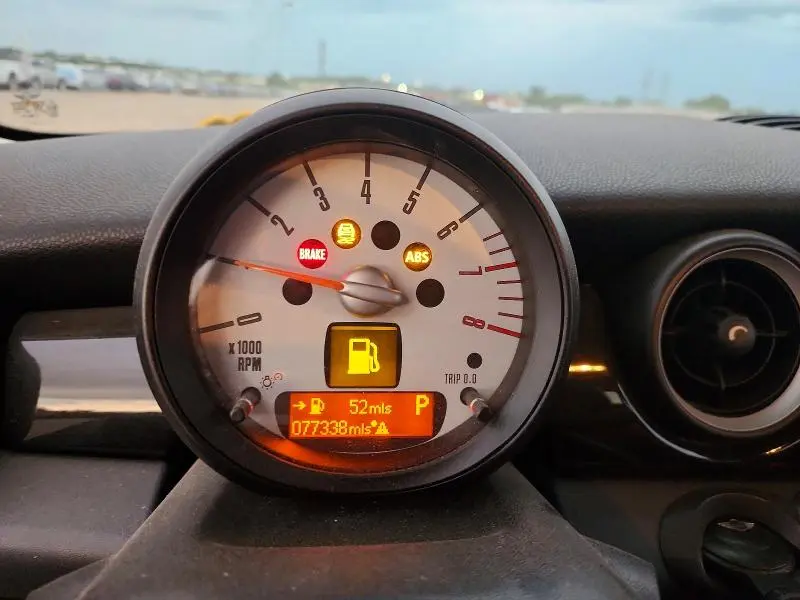 2012 MINI COOPER   