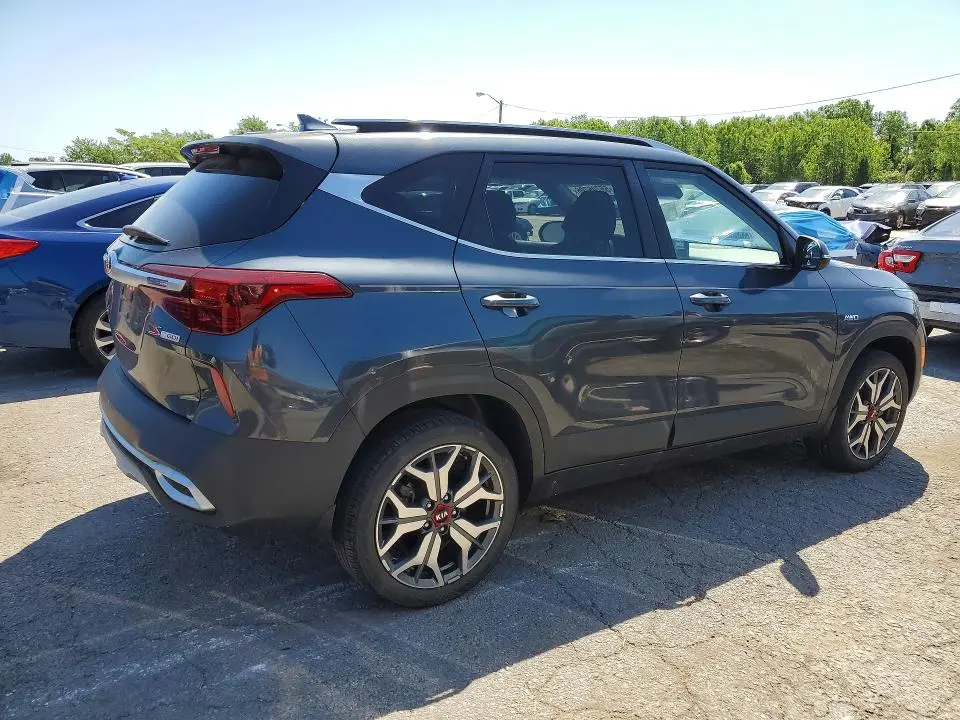 2021 KIA SELTOS S  