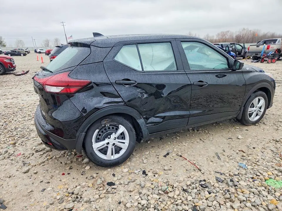 2024 NISSAN KICKS S  