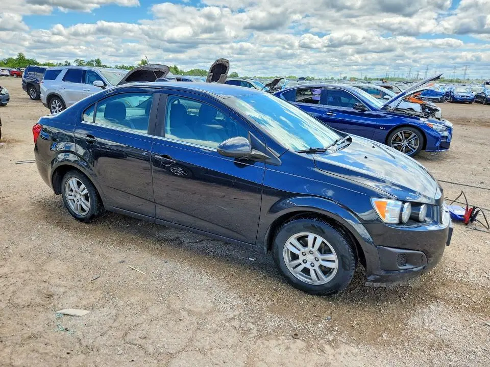 2015 CHEVROLET SONIC LT  