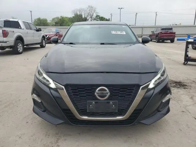 2019 NISSAN ALTIMA SR  