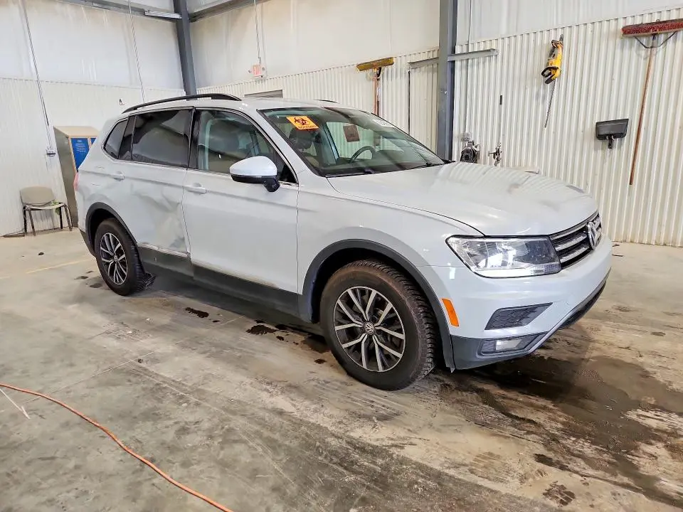 2018 VOLKSWAGEN TIGUAN SE  